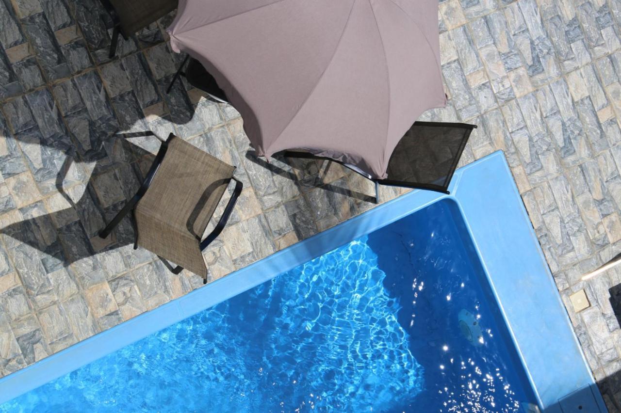 3 Bedroom Family Pool Villa Flic-En-Flac Beach Exterior photo