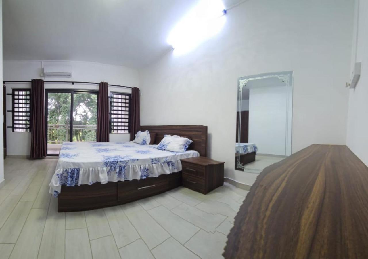 3 Bedroom Family Pool Villa Flic-En-Flac Beach Exterior photo