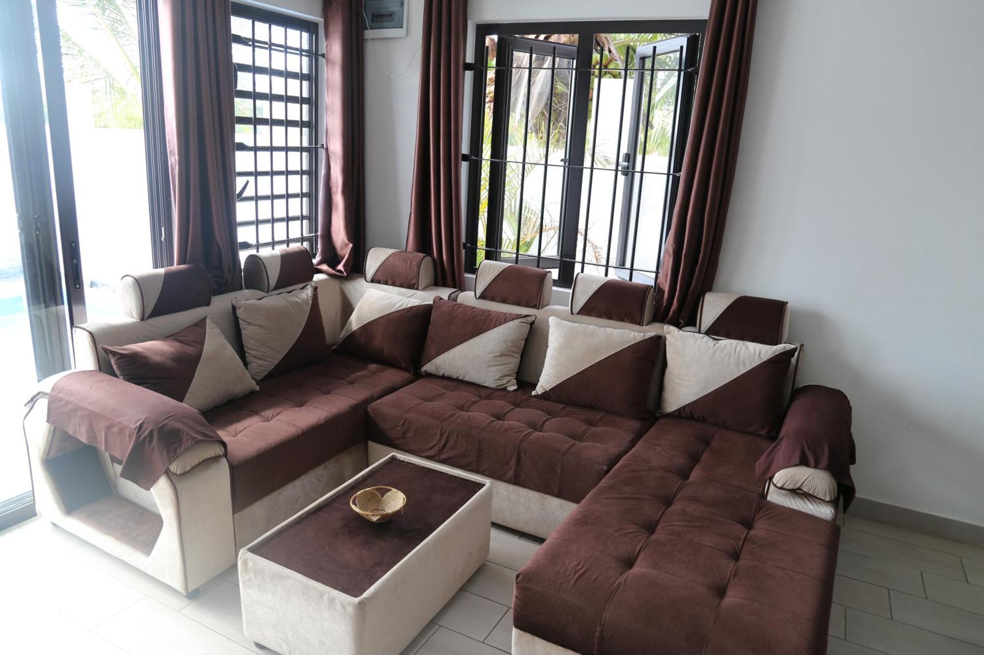 3 Bedroom Family Pool Villa Flic-En-Flac Beach Exterior photo
